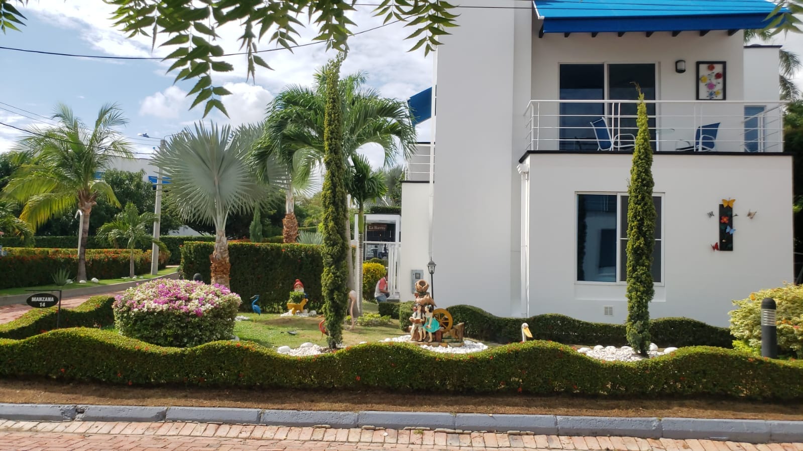 1.VISTA FRONTAL